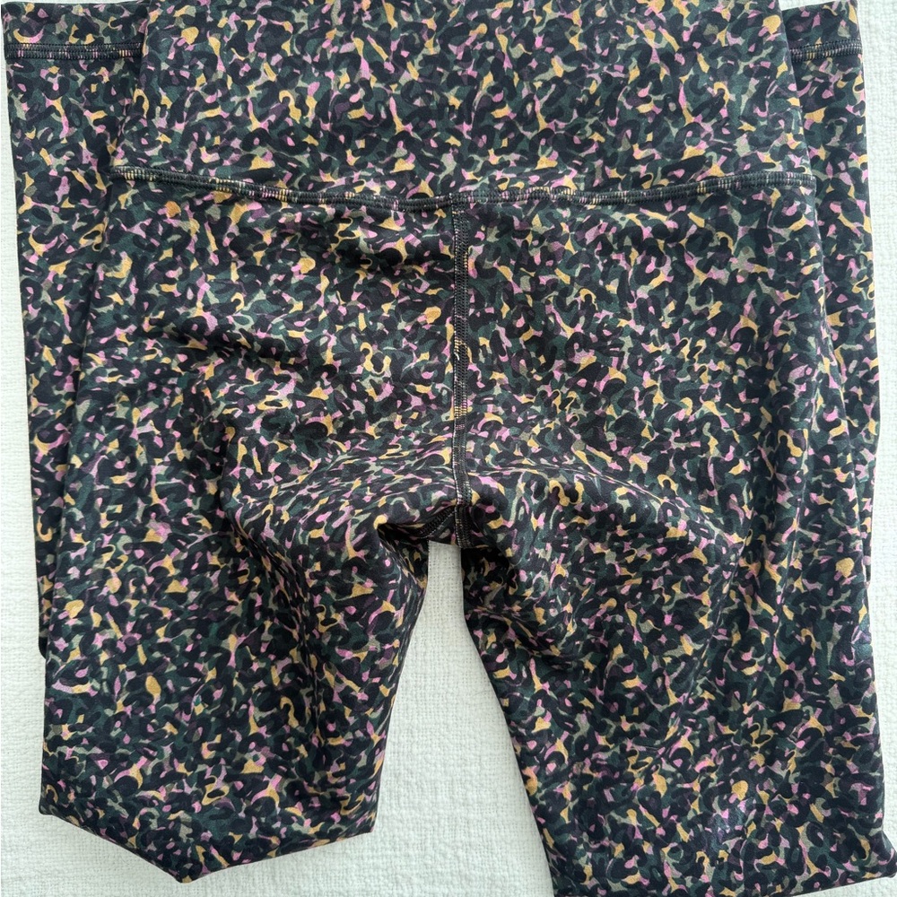 lululemon athletica Black and Pink Patterned Leggings - wunder train 25 inch